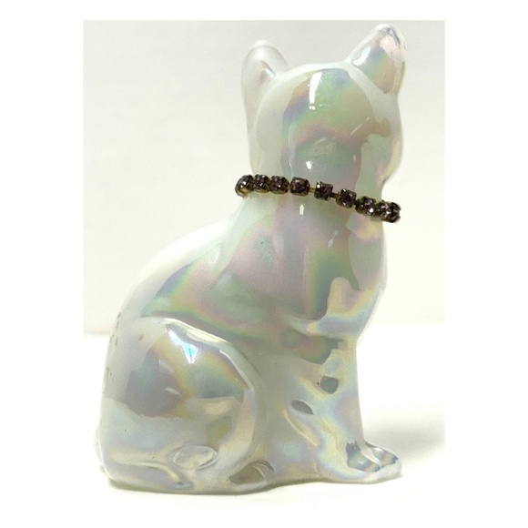 FENTON Opalescent Glass Cat Figurine-Pink Rhinestone Collar-Hand Painted/Signed - Picture 6 of 7
